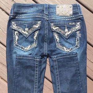 Miss Me signature skinny jean